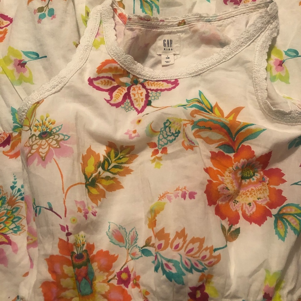 Girls dress